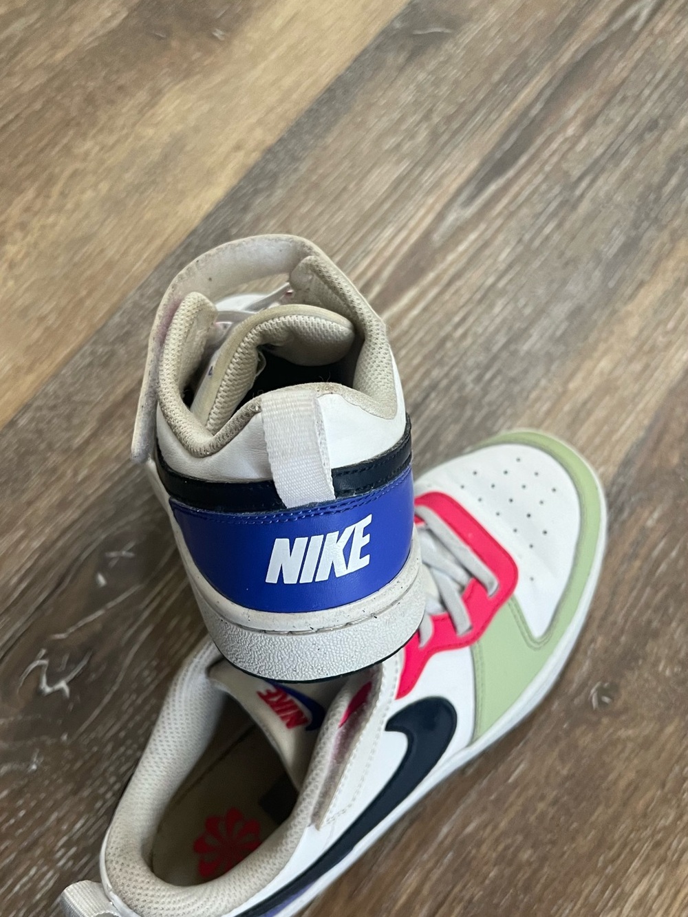 Nike Kids Low-Top Sneakers in White, Green, Pink & Blue